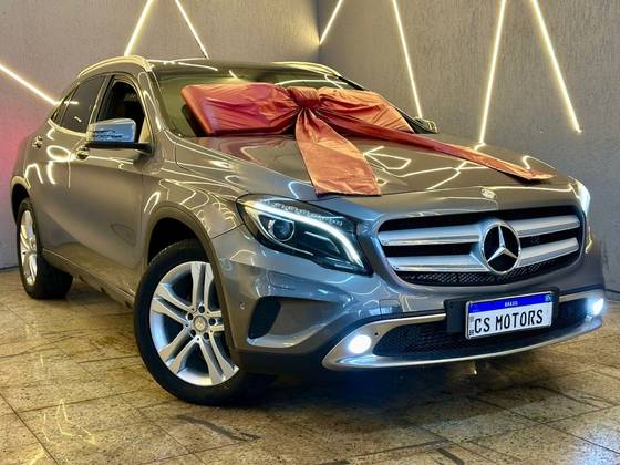 MERCEDES-BENZ GLA 200 1.6 CGI ENDURO 16V TURBO FLEX 4P AUTOMÁTICO